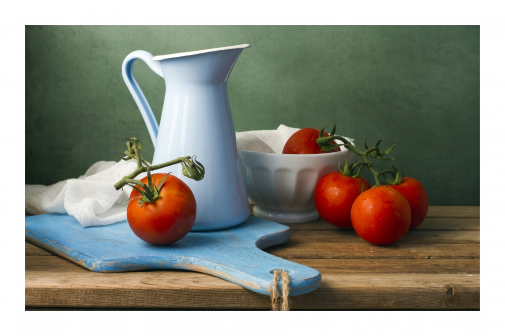 Постер "Buch of tomatoes" Черный, Белый, Дерево A4 [21×30] , A3 [30x40], A2 [40x60], A1 [60x80]